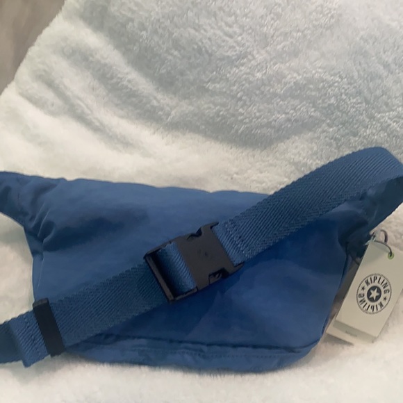 🆕💙Kipling Yasemina XL Waist Pack, Soulful Blue - Picture 3 of 10